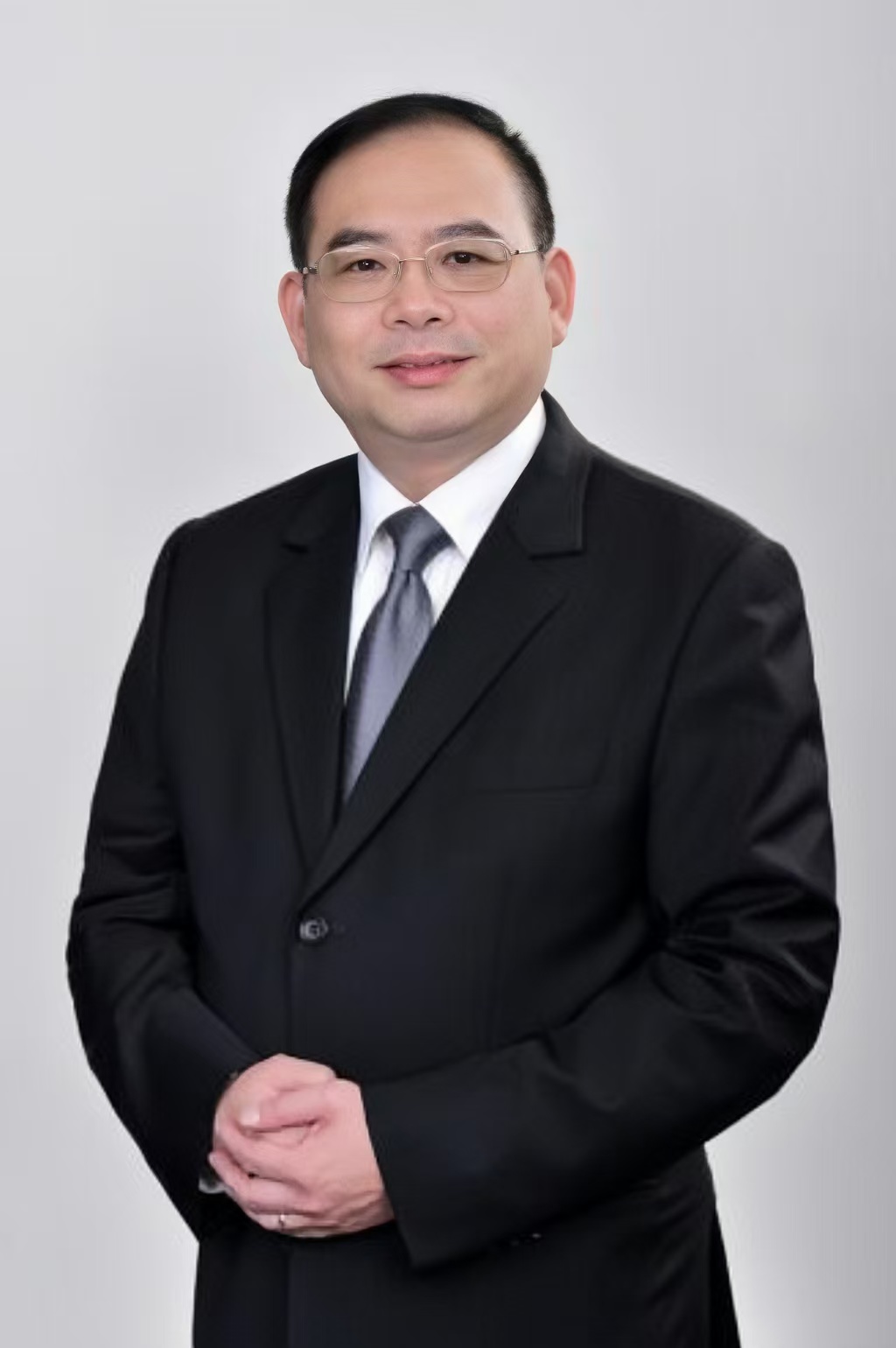 李子健